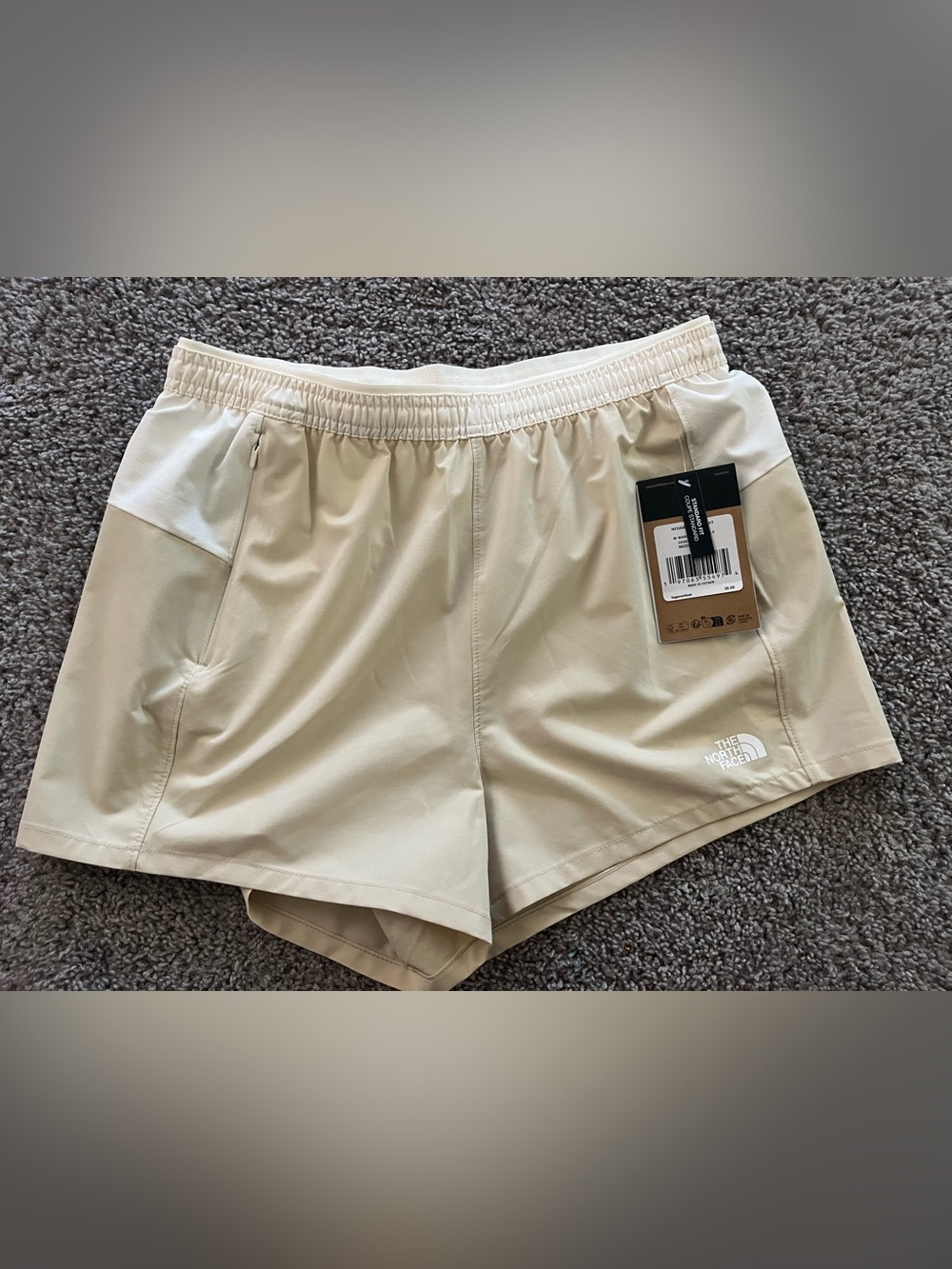 The north face women’s beige shorts size medium
